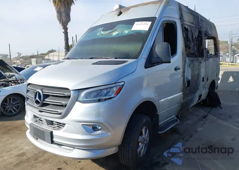 2021 Mercedes-Benz Sprinter 2500 Standard Roof V6 z USA, uszkodzony, nr VIN W1X4EBVY0MP419587